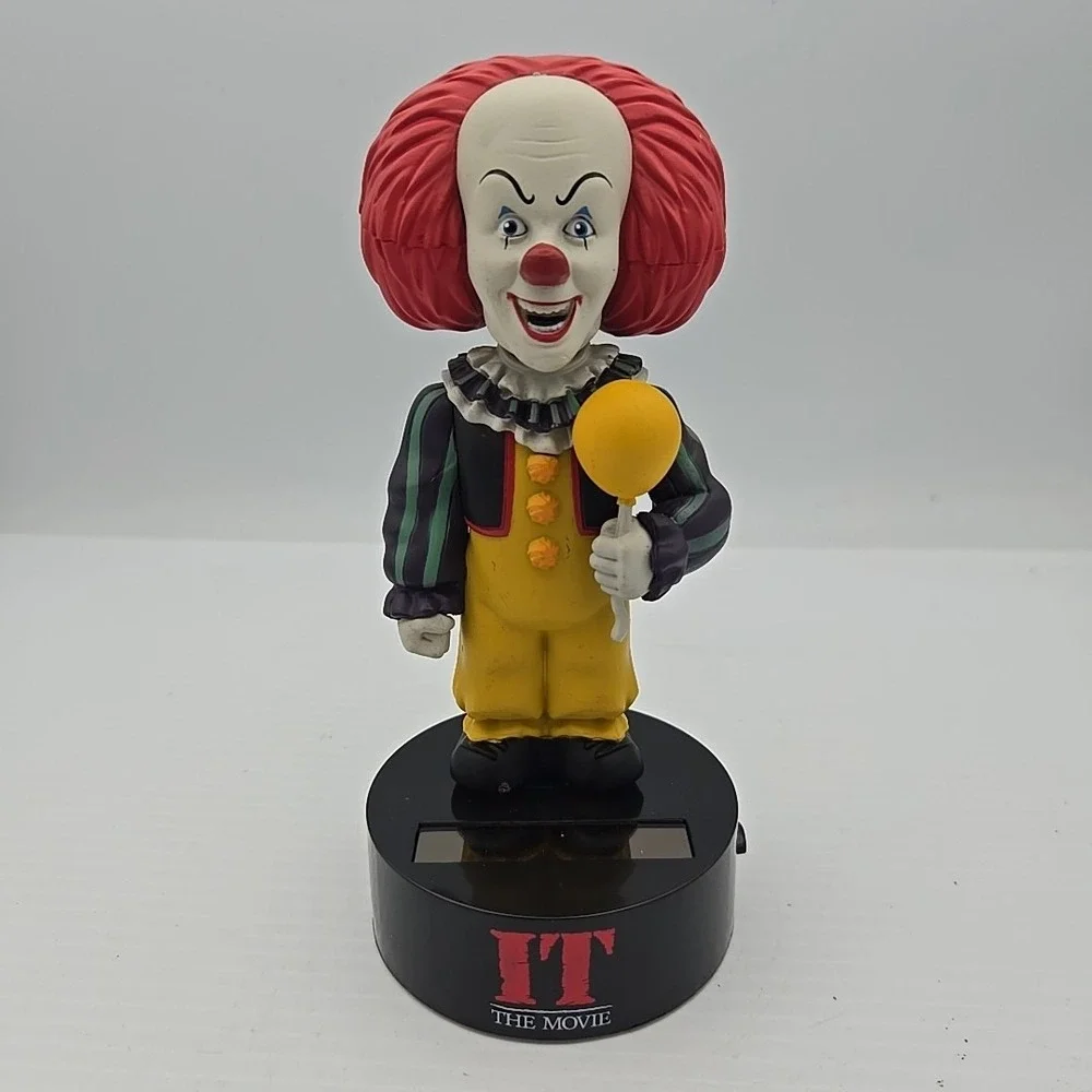 Stephen King's‎ IT Pennywise 1990 Neca Solar Powered Body Knocker